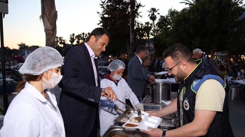 Başkan Ulutaş Şehit ve Engelli Anneleri Unutmadı