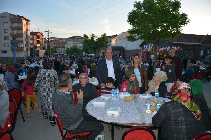 Gülüç’te 3 bin kişi Başkan Demirtaş’ın iftarında buluştu G1