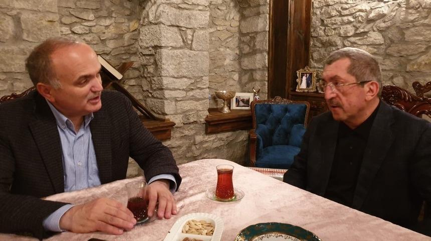 Başkan &Ouml;zl&uuml;, Vergili ile iftarda bir araya geldi