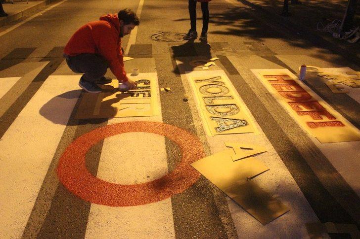 İstanbul'da dikkat çeken yaya yolu çalışması G5