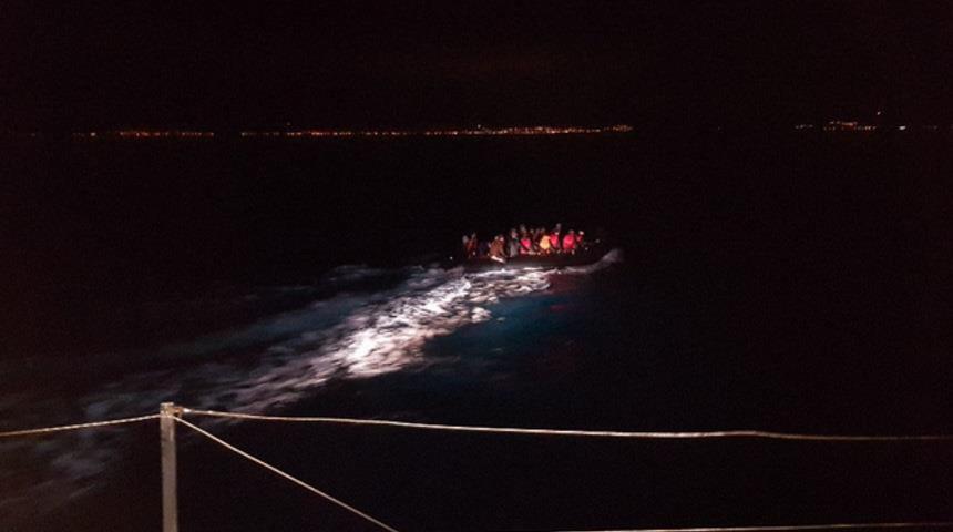 İzmir'de 36 düzensiz göçmen yakalandı 