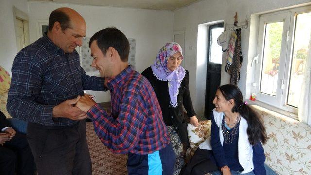 Çocukları için mermer fabrikasındaki işini bıraktı