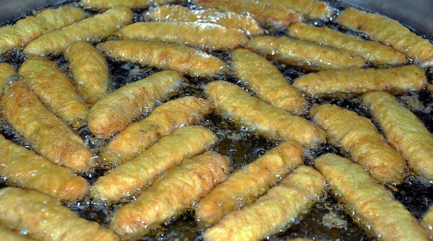 Ramazan'ın vazgeçilmez tatlısı; kadayıf dolması