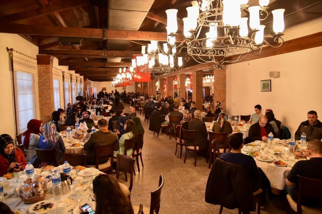 Şehit annesine Anneler G&uuml;n&uuml; hediyesi