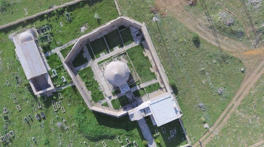 Havadan K&uuml;lliyesi Hem Zamana Hem Tabiat Şartlarına Direniyor