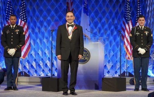 ABD’de 3 Tür’e Ellis Adası Şeref Madalyası verildi