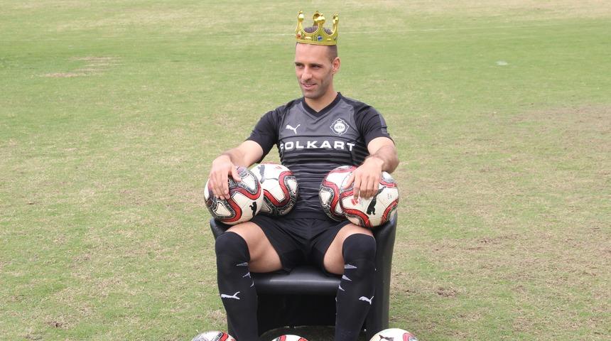 Altay’ın kralı Paxiao rekora ortak oldu