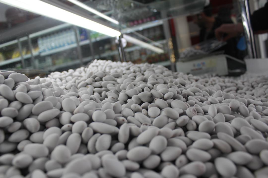 Elazığ'ın 'Beyaz Altını' Badem Şekeri