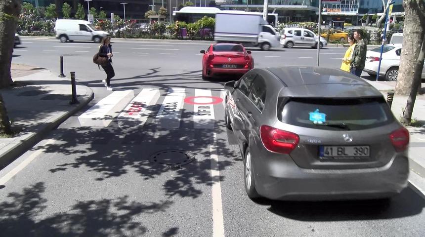 İstanbul'da 3 boyutlu yaya ge&ccedil;idi