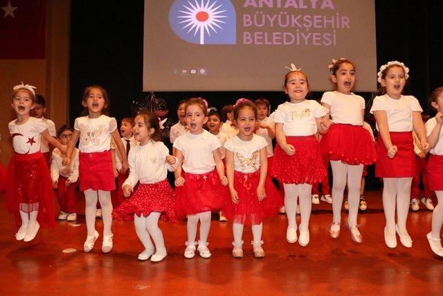 Büyükşehir’in miniklerinden yıl sonu gösterisi