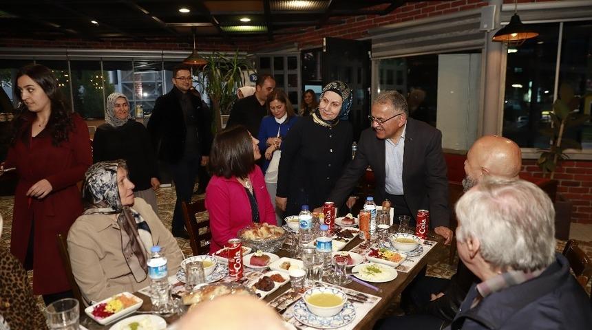 B&uuml;y&uuml;kkılı&ccedil;: &ldquo;Bizim i&ccedil;in her g&uuml;n annelerimizin g&uuml;n&uuml;"