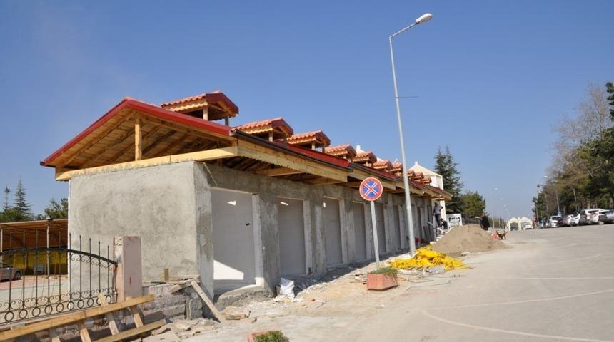 Ertuğrulgazi T&uuml;rbesi etrafındaki d&uuml;kkanlarda d&uuml;zenleme