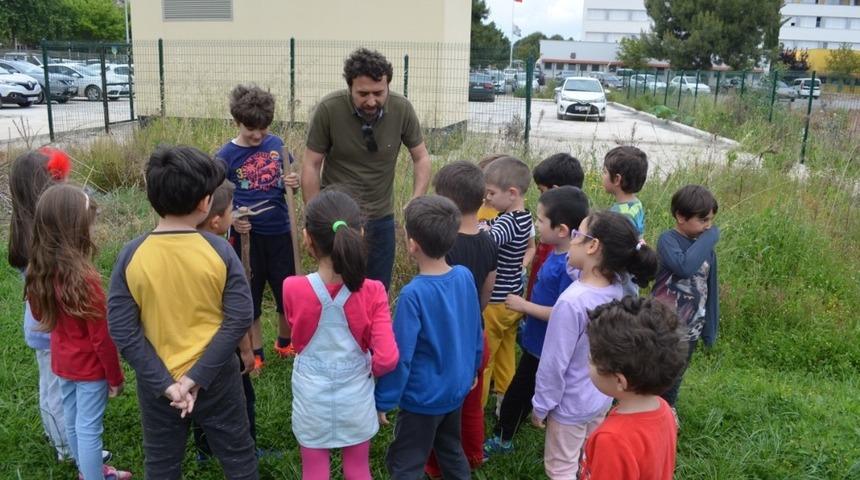 Fidanlar anaokullarında yeşeriyor