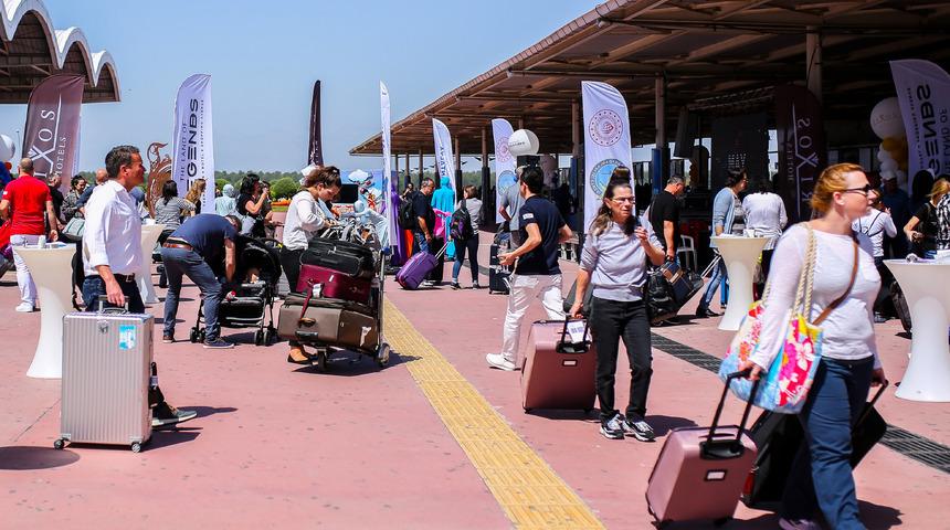 Antalya'ya gelen turist sayısı 2 milyonu geçti