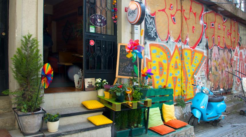 İstanbul'da Instagramlık Fotoğraf Çekmelik Über Sevimli 7 Cafe