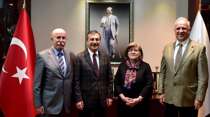 Başkan Ata&ccedil;, Rekt&ouml;r D&ouml;ğeroğlu&rsquo;nu ağırladı