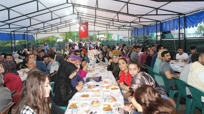 Beyoğlu: “Bağlar hak ettiği değere kavuşuyor”