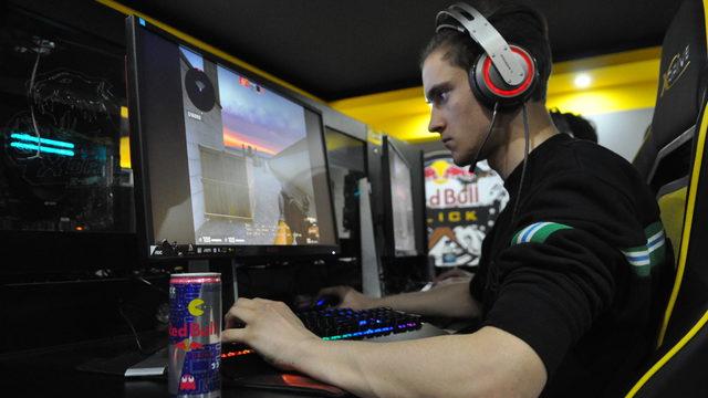 Yılların eskitemediği oyun Counter Strike 