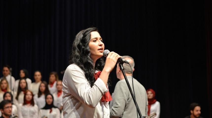 SA&Uuml;&rsquo;de T&uuml;rk Halk M&uuml;ziği konseri d&uuml;zenledi