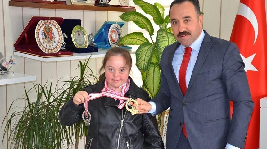 İki b&uuml;y&uuml;k derece ile d&ouml;nd&uuml;