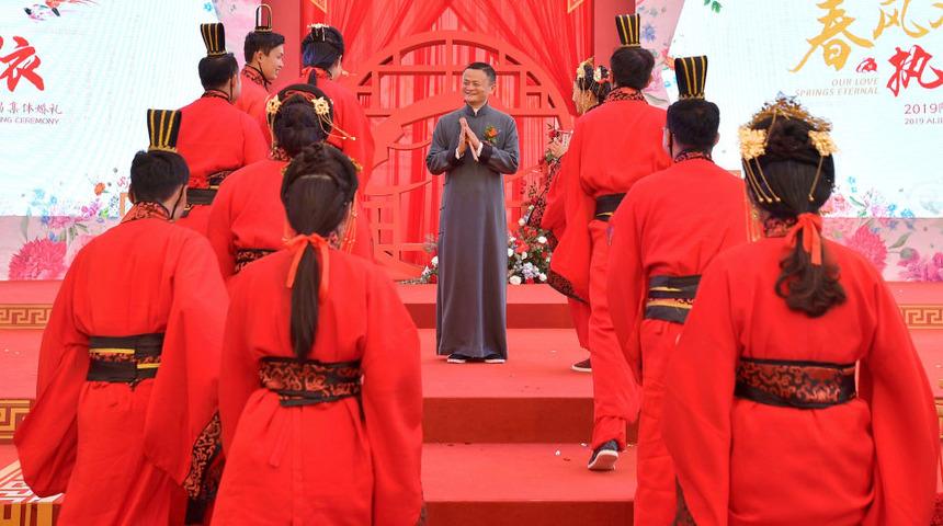 &Uuml;nl&uuml; iş insanından ilgin&ccedil; tavsiye: Altı g&uuml;nde, altı kez ve olabildiğince uzun