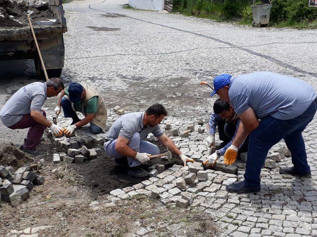 Havalar ısındı yollar bakıma alındı