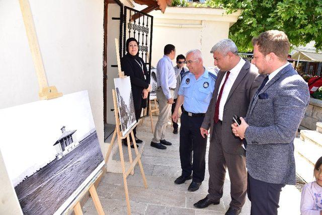 Manisa’nın asırlık fotoğrafları sergileniyor