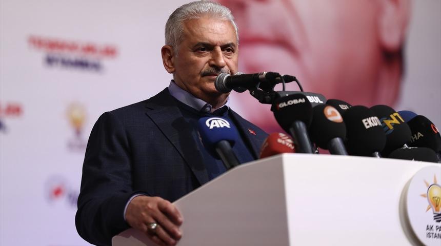 Binali Yıldırım sosyal medyadan duyurdu! Su ve aylık akbilde indirim