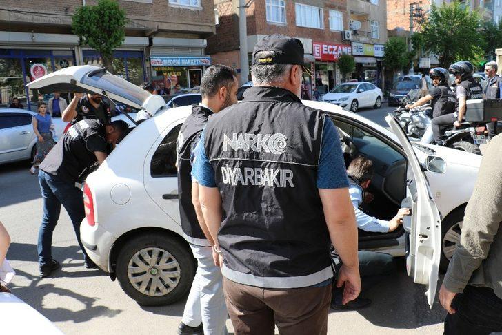 Diyarbakır’da 350 polisle narkotik uygulaması G4