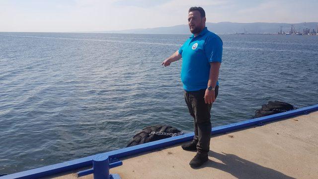 Denize atlayan kadının kurtarılma anı kamerada (2)