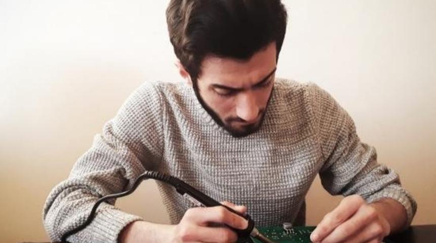 NEV&Uuml; &ouml;ğrencileri kendi deney setlerini kendileri &uuml;retiyor