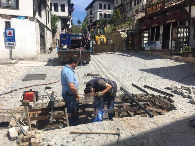 Tarihi çarşı asmazlar caddesinde çalışmalar sürüyor