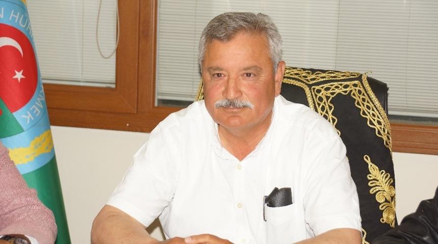 Efeler Ziraat Odası Başkanı Mehmet Kendirlioğlu, D&uuml;nya &Ccedil;ift&ccedil;ilerin G&uuml;n&uuml;&rsquo;n&uuml; kutladı