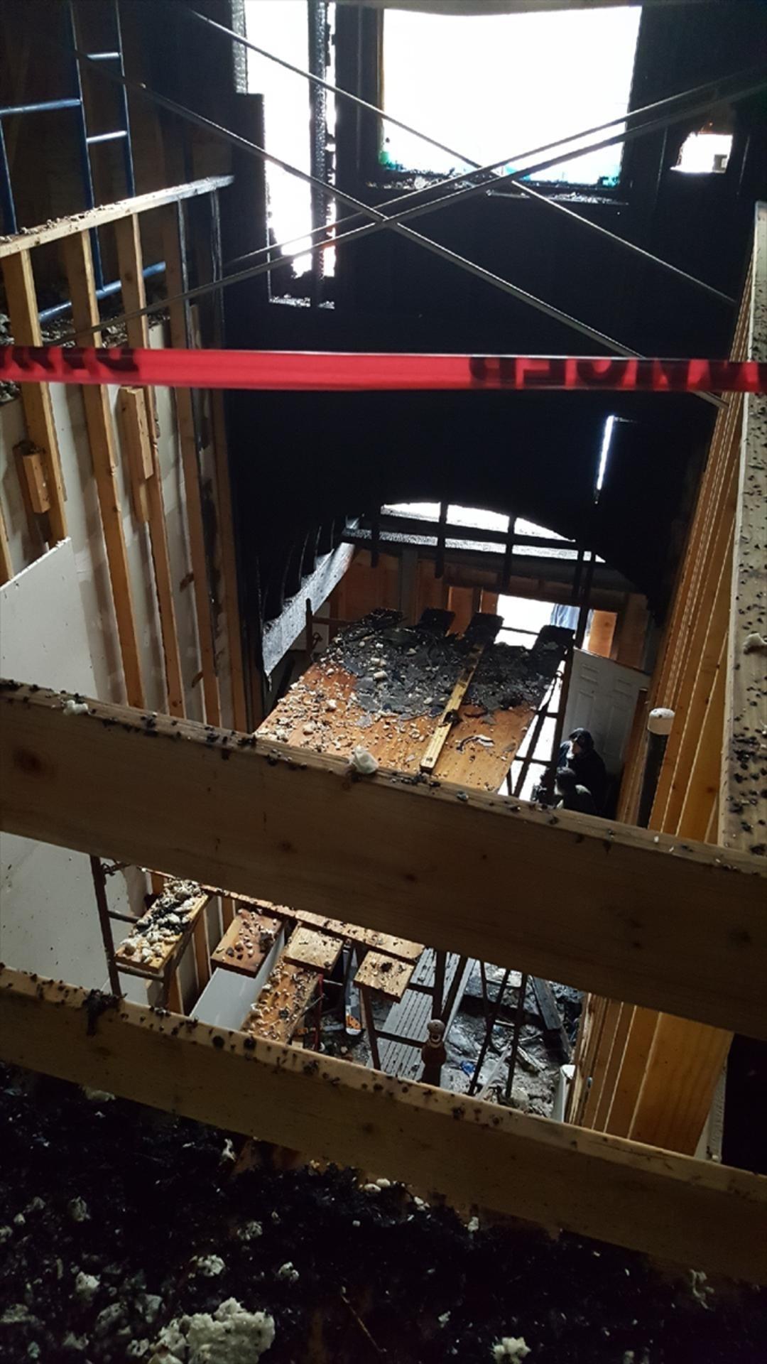 ABD'de kundaklanan caminin son hali