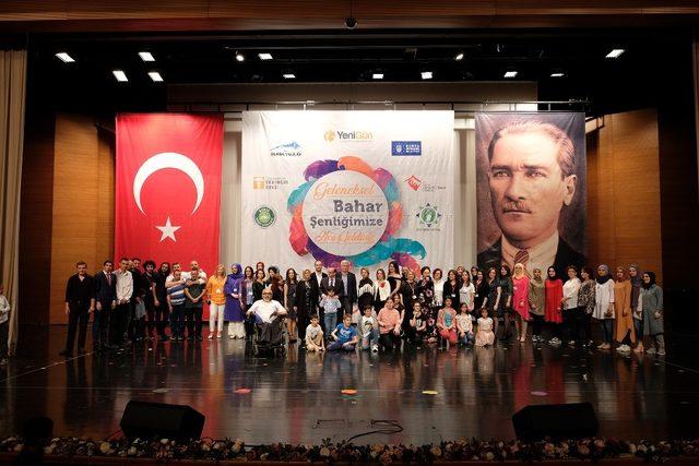 Engeller Bahar Şenliği’nde aşıldı