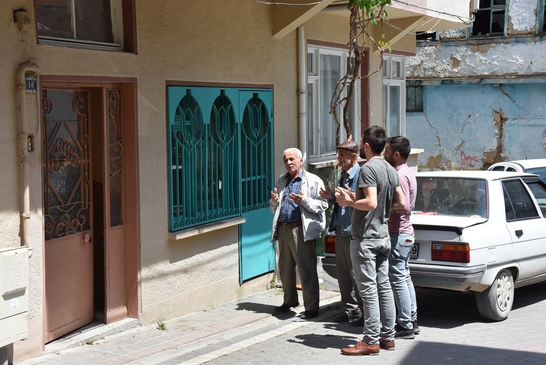 Bu t&uuml;rbenin yerini g&ouml;ren şaşkına d&ouml;n&uuml;yor!