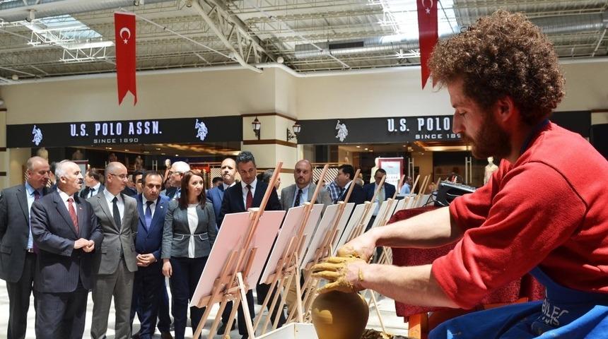 Boz&uuml;y&uuml;k&rsquo;te &rsquo;Tarım ve İnsan&rsquo; konulu fotoğraf sergisi