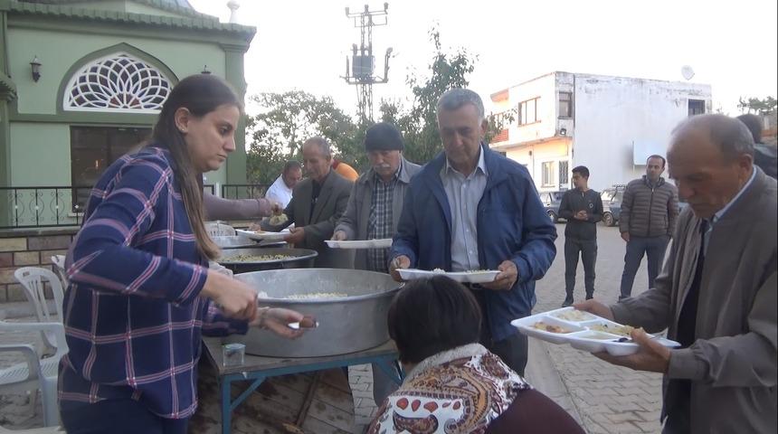 Asırlık ramazan nöbeti: Her gün bir aile iftar veriyor