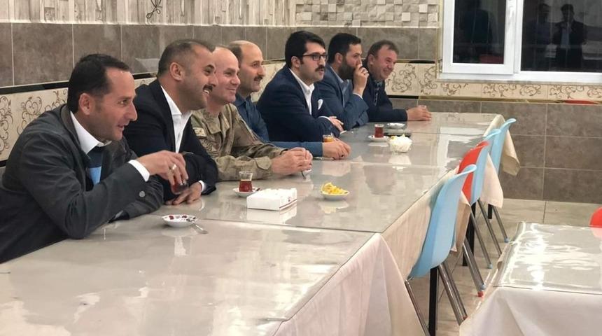 Kaymakam Coşkun, öğrencilerle iftar yaptı