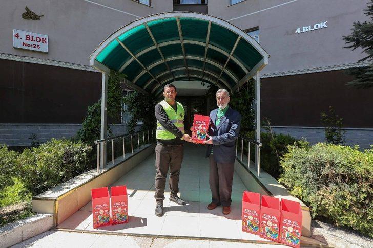 Yenimahalleli Nevzat Dede atık pillere savaş açtı G2