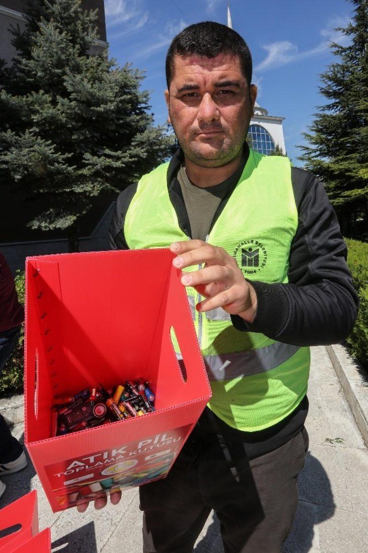 Yenimahalleli Nevzat Dede atık pillere savaş açtı G5