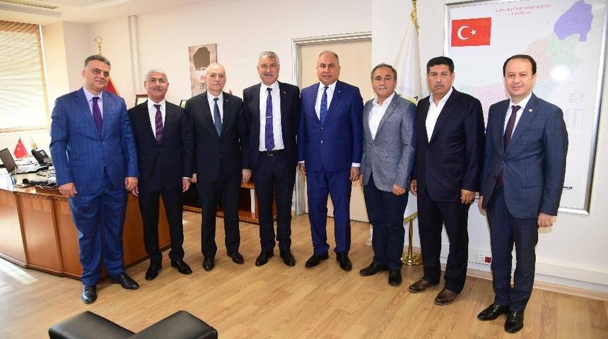 Karalar: "Acil olanlardan başlayarak sorunları &ccedil;&ouml;zeceğiz"