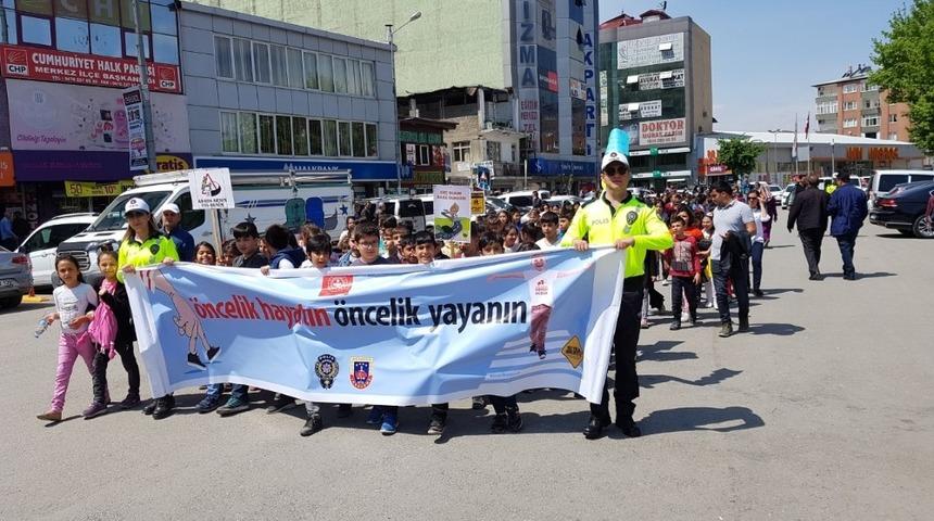Iğdır&rsquo;da Trafik Haftası etkinliği