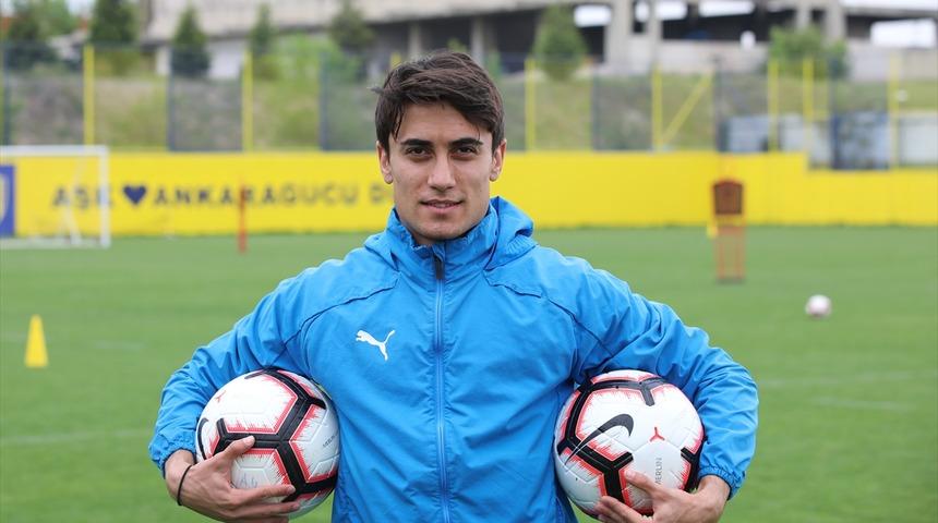 Cebrail Karayel: Gökhan Gönül'ü örnek alıyorum