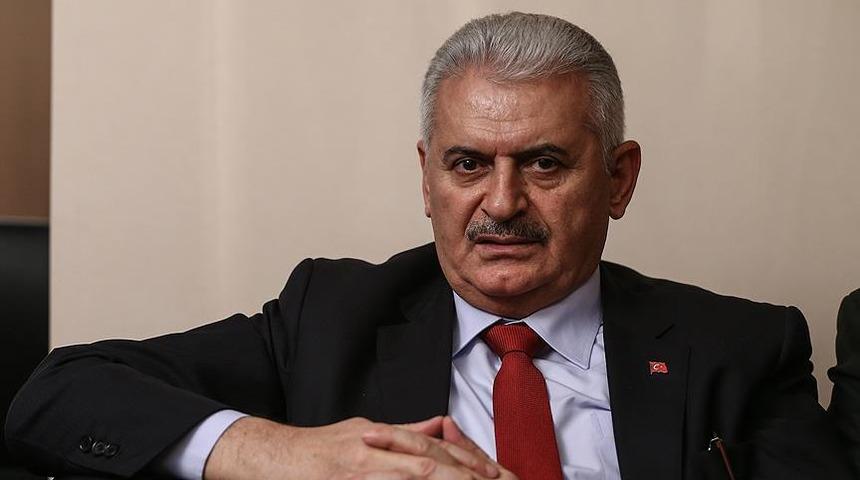 Binali Yıldırım'dan gen&ccedil;lere yanıt: İftara sizdeyim konum atın