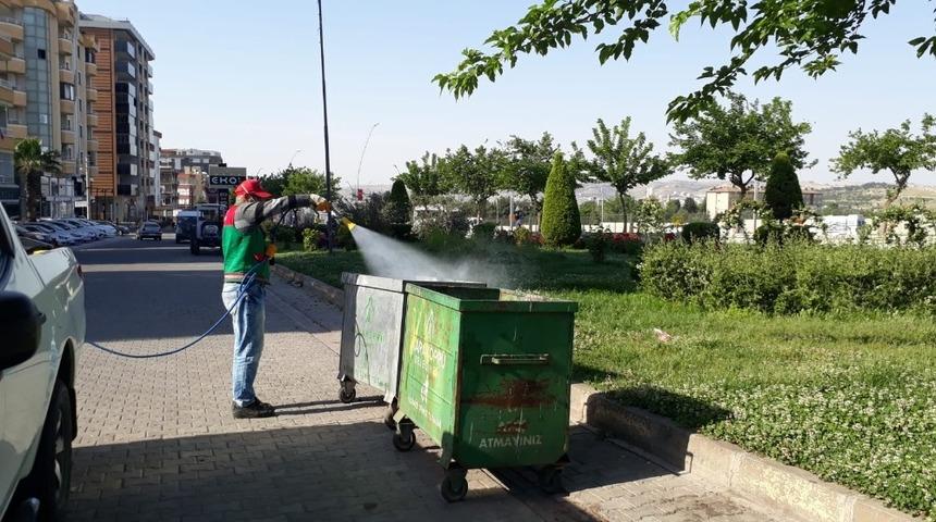 Karak&ouml;pr&uuml;&rsquo;de haşereyle m&uuml;cadele s&uuml;r&uuml;yor