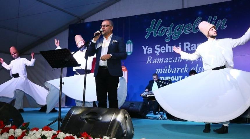 Ke&ccedil;i&ouml;ren&rsquo;de muhteşem ilahi konserine yoğun ilgi