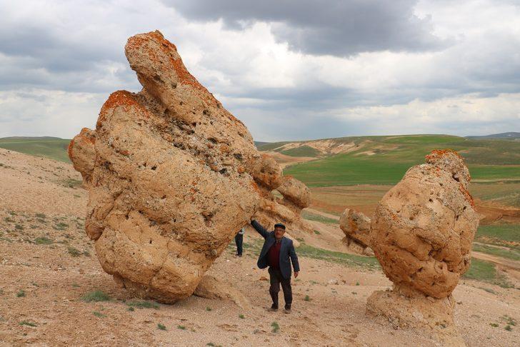 Sivas'ın esrarengiz kayaları hayrete düşürüyor G3