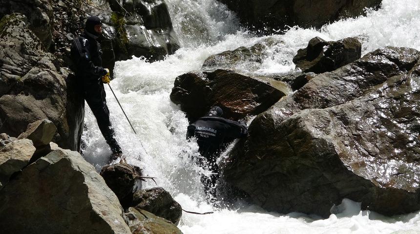 Kayıp gazeteciye 8 g&uuml;nd&uuml;r ulaşılamadı (2)