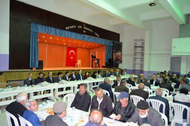 Refahiye Muhtarlar Derneğince iftar yemeği düzenlendi